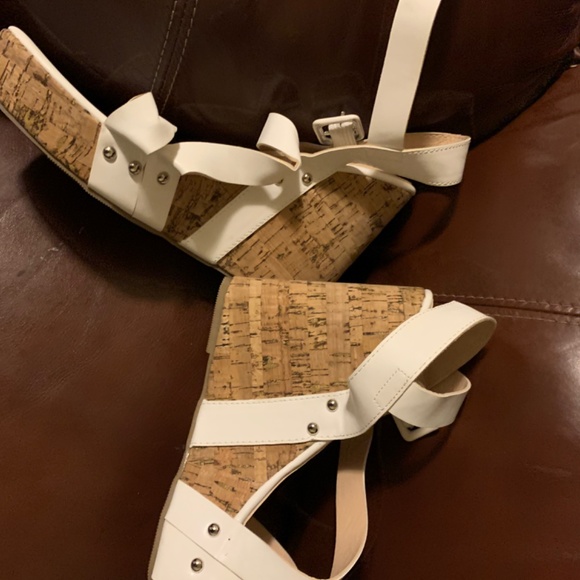 Shoes - Picture 2 of 3